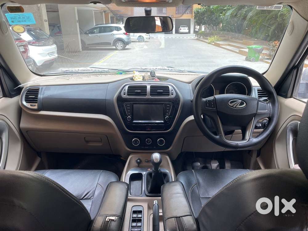 Mahindra Tuv 300 2020 Dual Tone