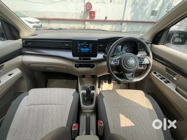 Toyota Rumion V Mt, 2024, Petrol