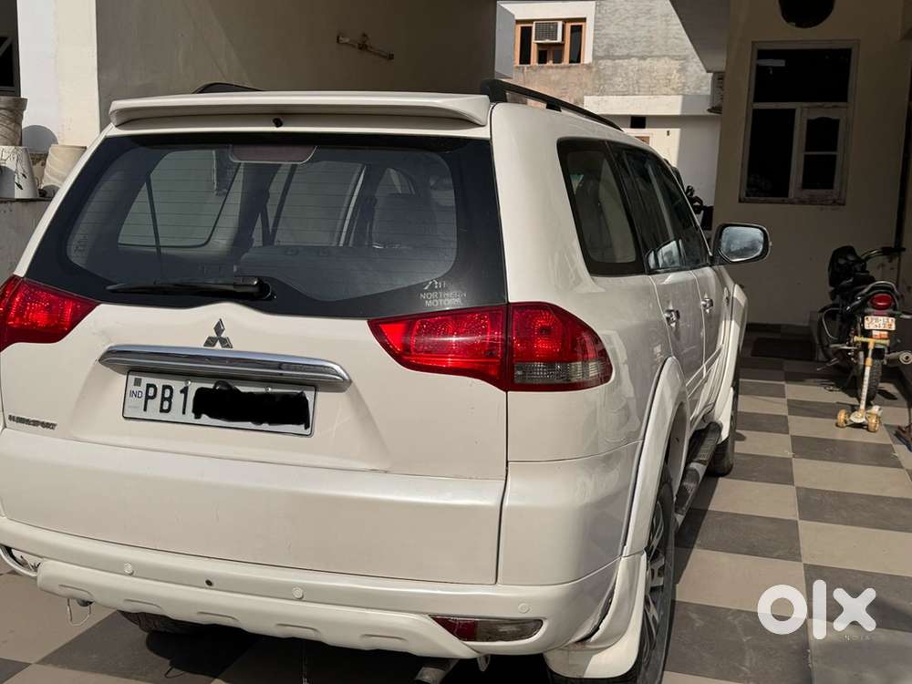 Mitsubishi Pajero Sport 2016