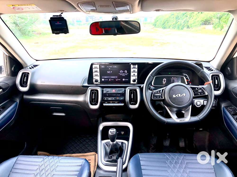 Kia Sonet Petrol Manual 2025