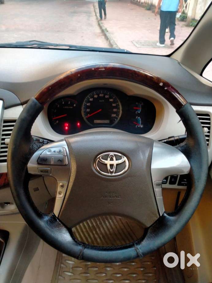 Toyota Innova 2.5 Vx 7 Seater Bs Iv, 2013, Diesel