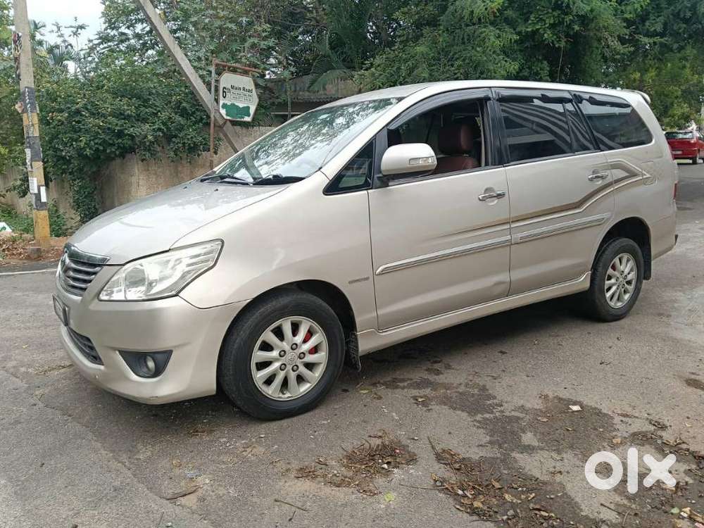 Toyota Innova 2.5 Ev (diesel) Ps 8 Seater Bs Iv, 2013, Diesel