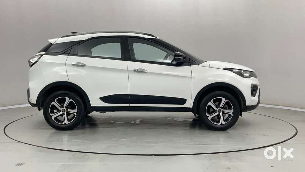 Tata Nexon 1.2 Revotron Xz Plus, 2022, Cng & Hybrids
