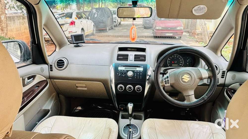 Maruti Suzuki Sx4 Zxi At, 2013, Petrol