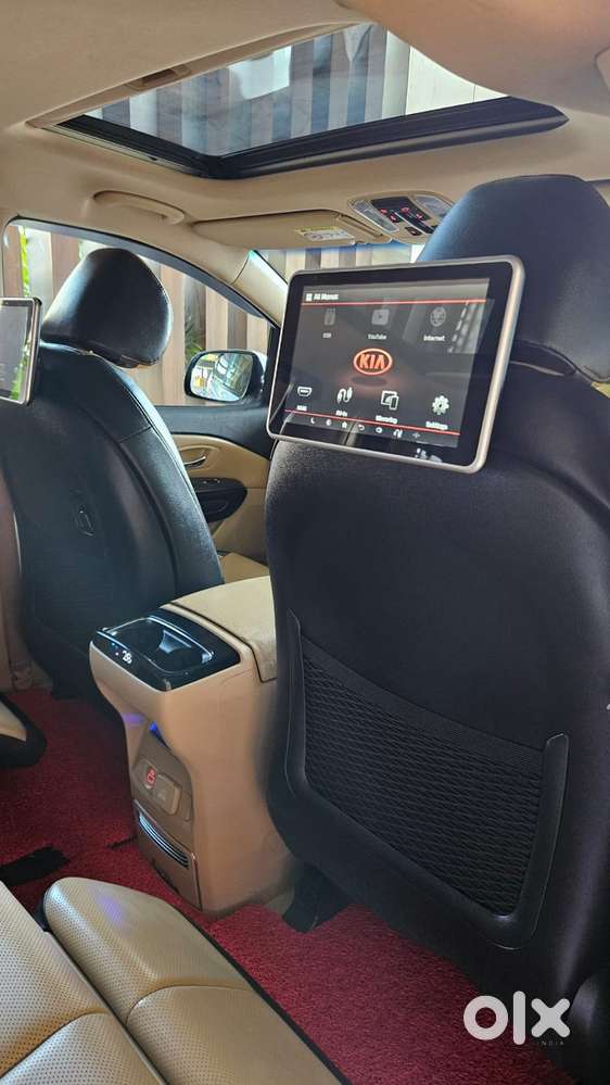 Kia Carnival Limousine Plus 7 Str, 2021, Diesel