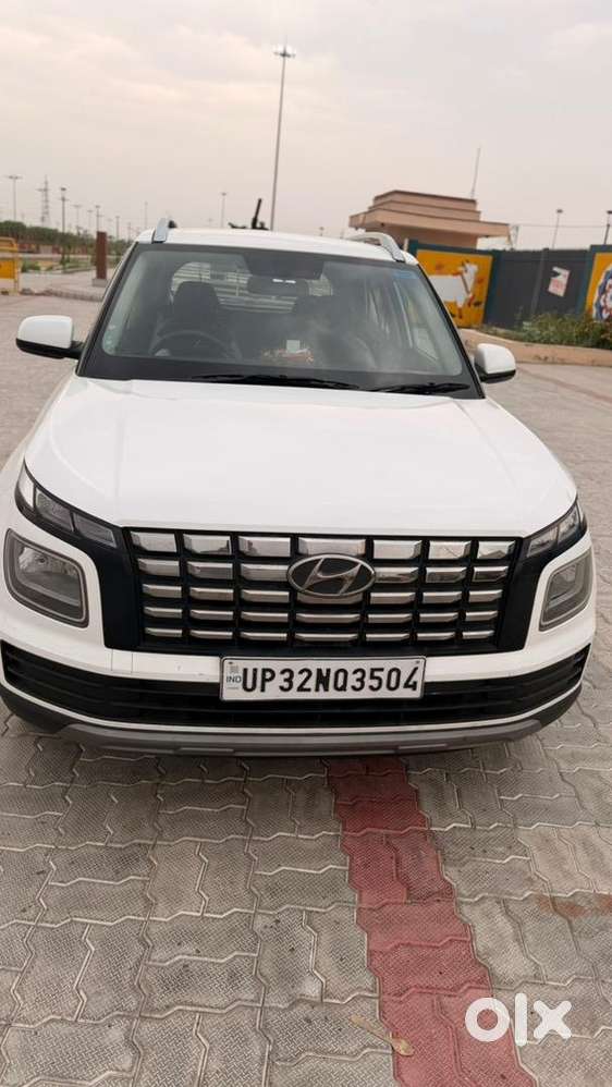 Hyundai Venue 2023 Petrol Good Condition