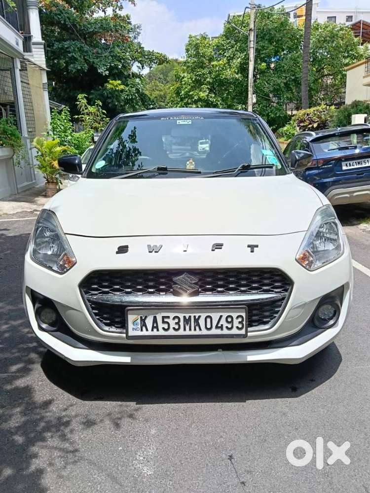 Maruti Suzuki Swift Vxi + Manual, 2022, Petrol