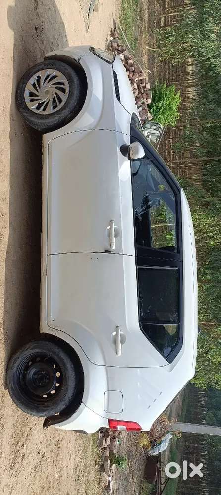 Maruti Suzuki Ignis 2017 Petrol 183000 Km Driven Well Maintained