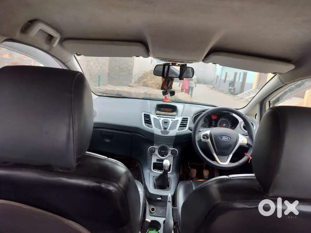 Ford Fiesta 2012 Cng & Hybrids 72000 Km Driven