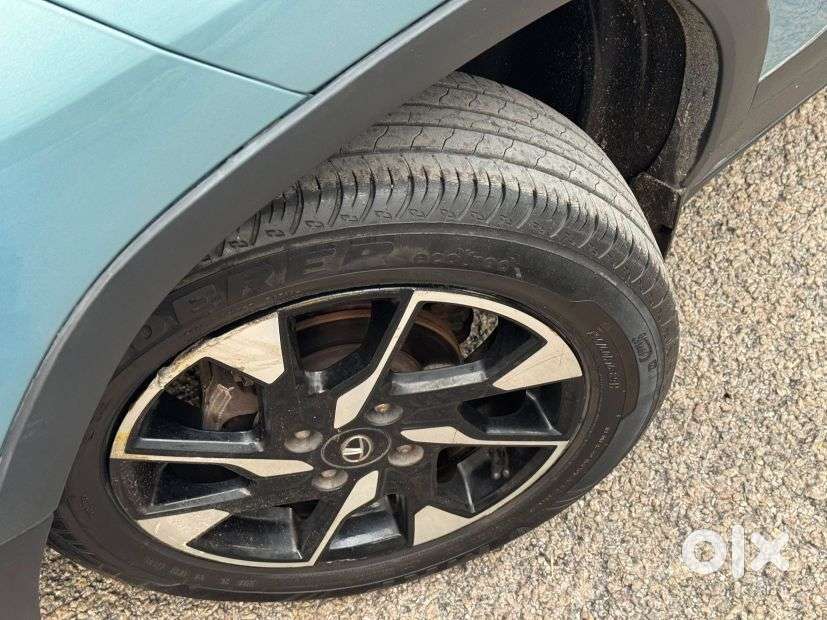 Tata Punch 1.2 Revotron Creative Dual Tone, 2021, Petrol