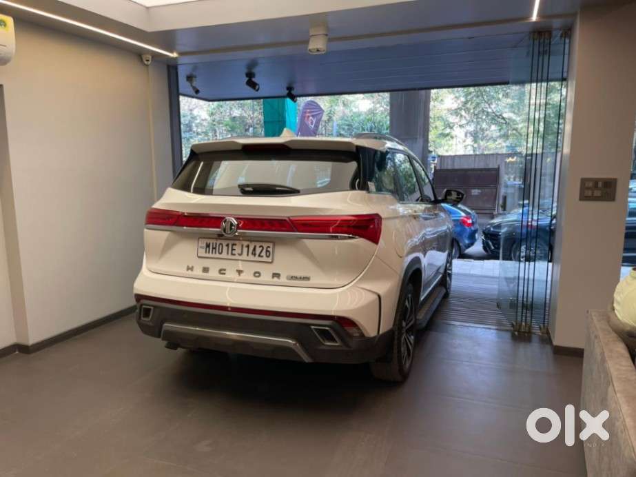 Mg Hector Plus Sharp Pro 1.5 Turbo Petrol Cvt 6 Str, 2023, Petrol