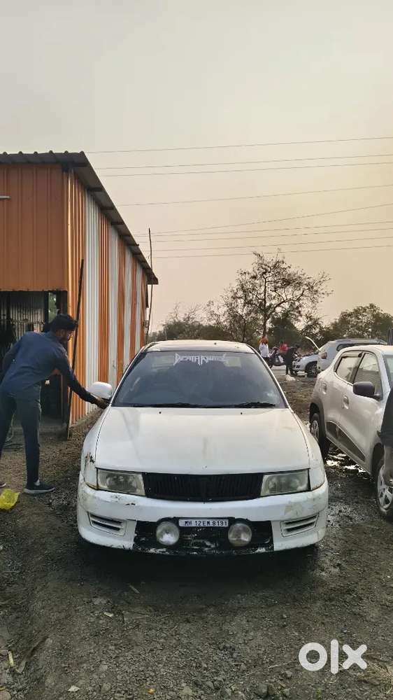 Mitsubishi Lancer 
2008 Diesel 
Paper Expired 
Minor Damage