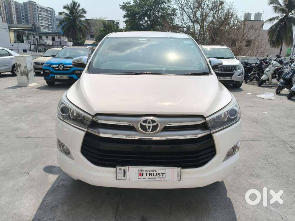 Toyota Innova Crysta 2.8z Automatic, 2016