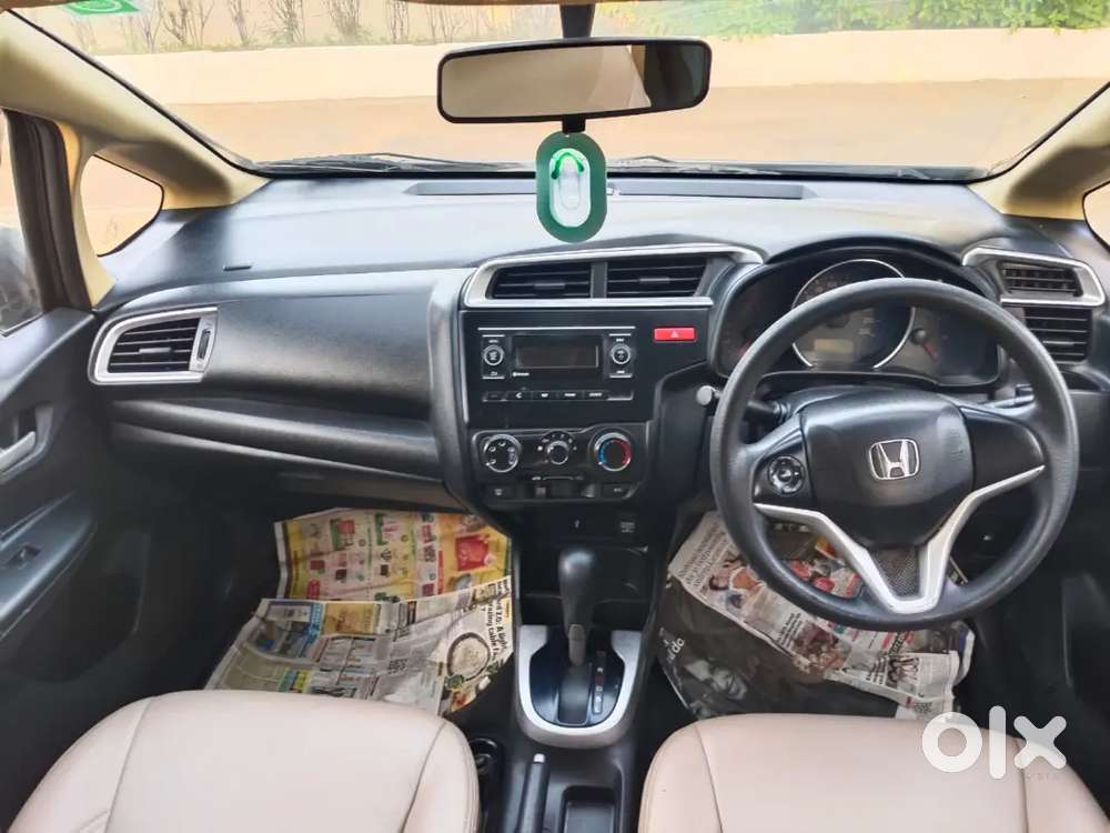 Honda Jazz 2015 Petrol 77000 Km Driven