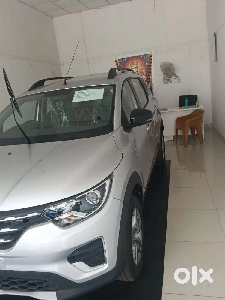 Renault Triber Facelift 2025 Petrol 23000 Km Driven