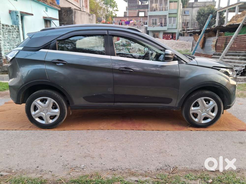 Tata Nexon 1.2 Revotron Xm (s), 2023, Petrol