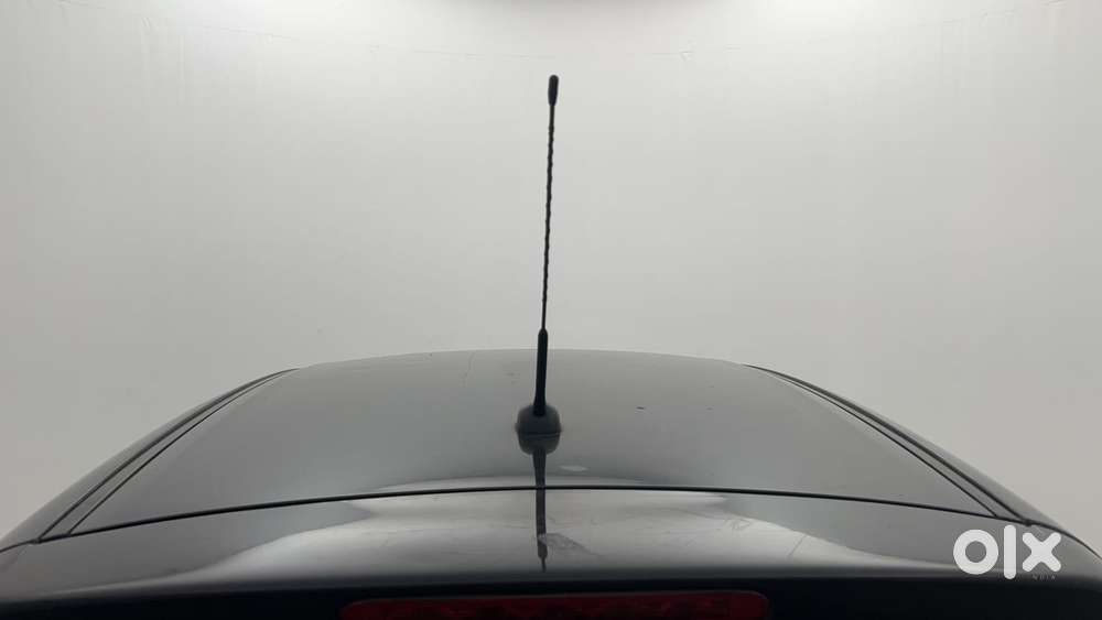 Maruti Suzuki Swift Vxi Optional, 2016, Petrol