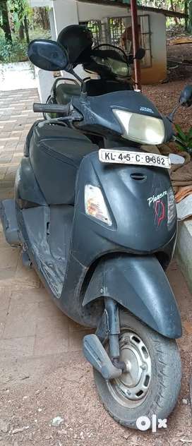 Olx on sale pleasure scooty