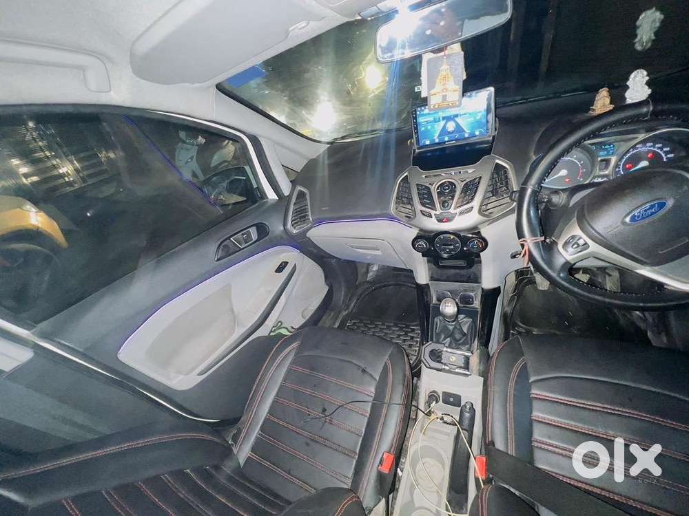 Ford Petrol 2017 Car