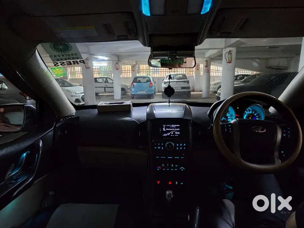 Mahindra Xuv500 Diesel 2016 Car