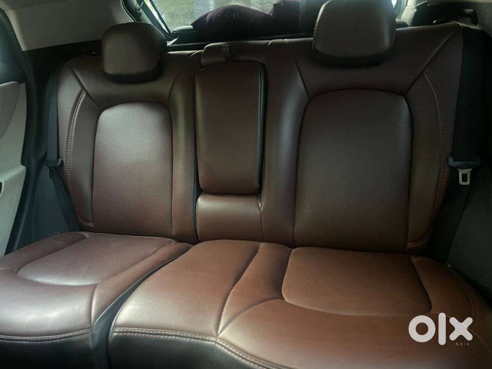 Automatic Diesel Engine, Sunroof, Cruise Control, Steering Control