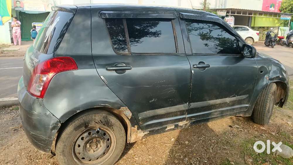 Maruti Suzuki Swift Vxi 2011