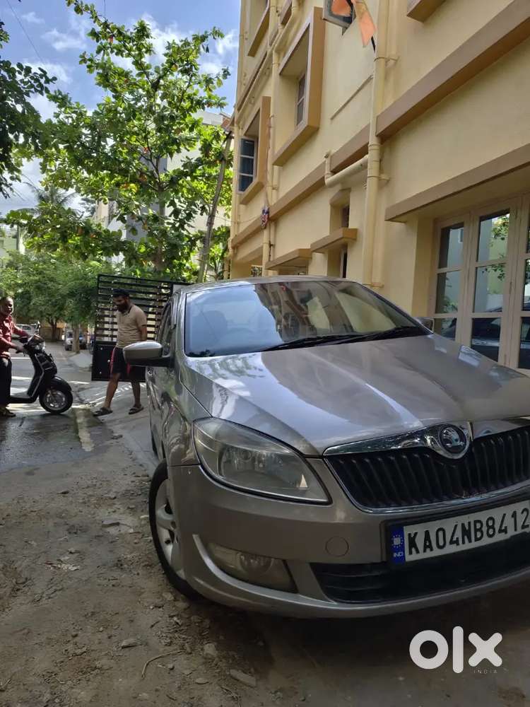 Skoda Rapid Ambition 2014