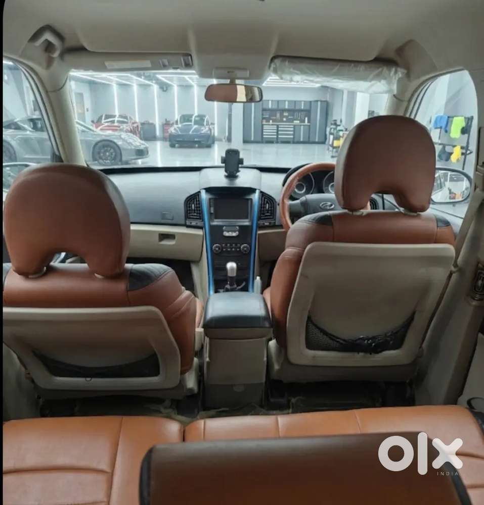 Mahindra Xuv500 W4 2015