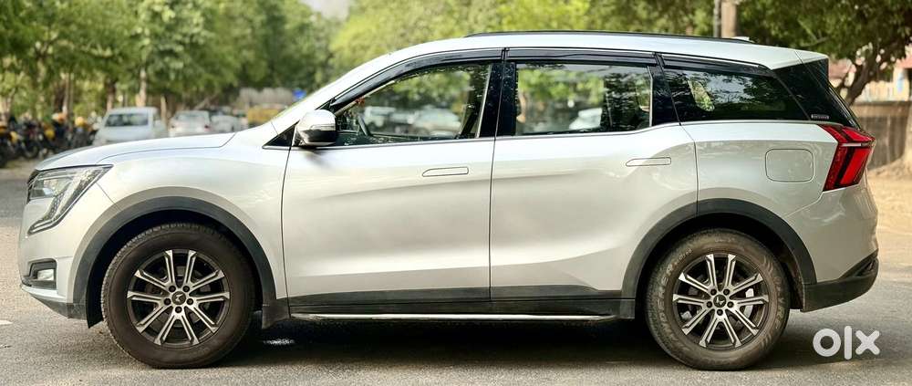 Mahindra Xuv700 2.0 Ax 7 Petrol At Str, 2022, Petrol