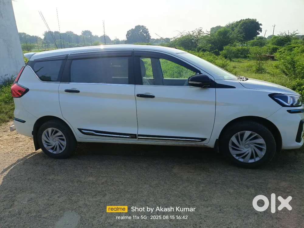 Maruti Suzuki Ertiga 2025 Cng & Hybrids 38000 Km Driven