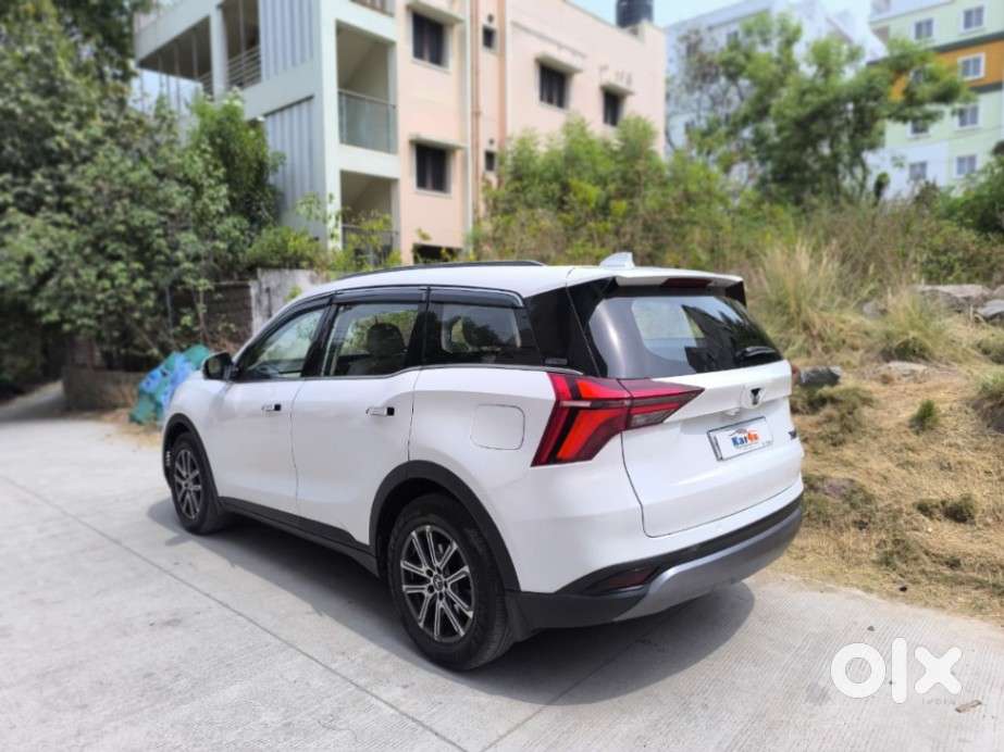 Mahindra Xuv700 2.2 Ax 7 Diesel At Luxury Pack Str Awd, 2022, Diesel