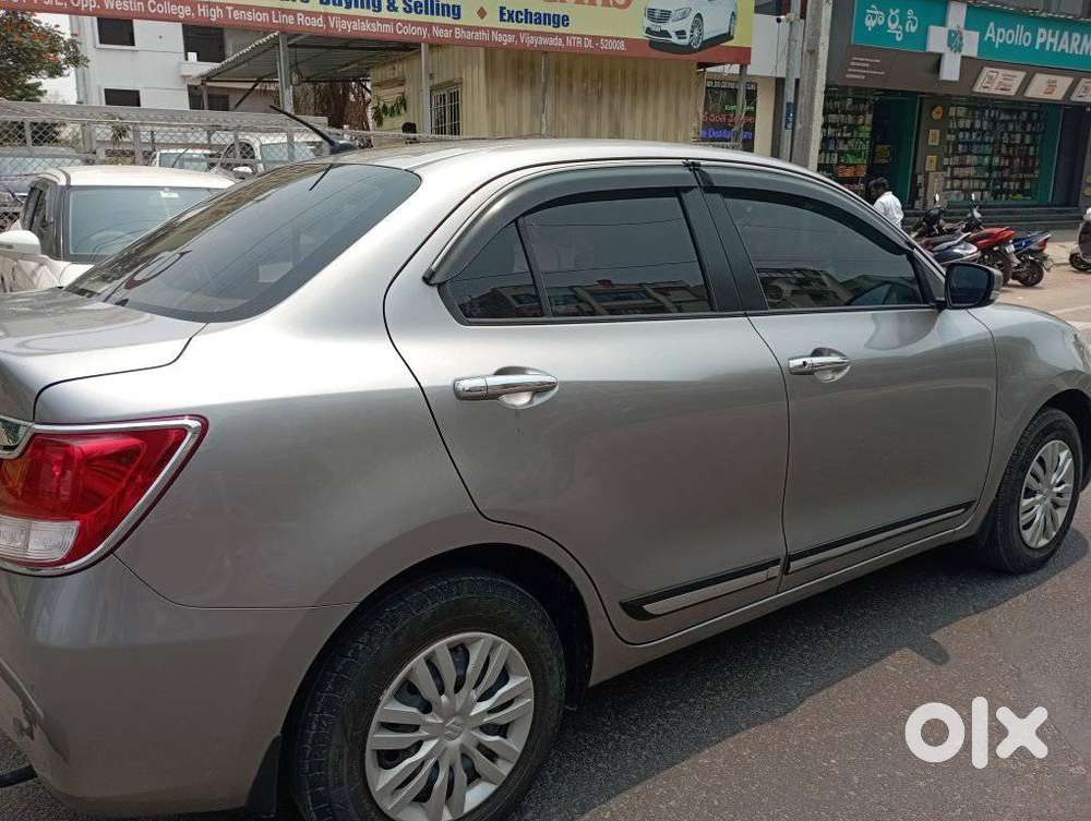 Maruti Suzuki Dzire 1.2 Vxi, 2022, Petrol