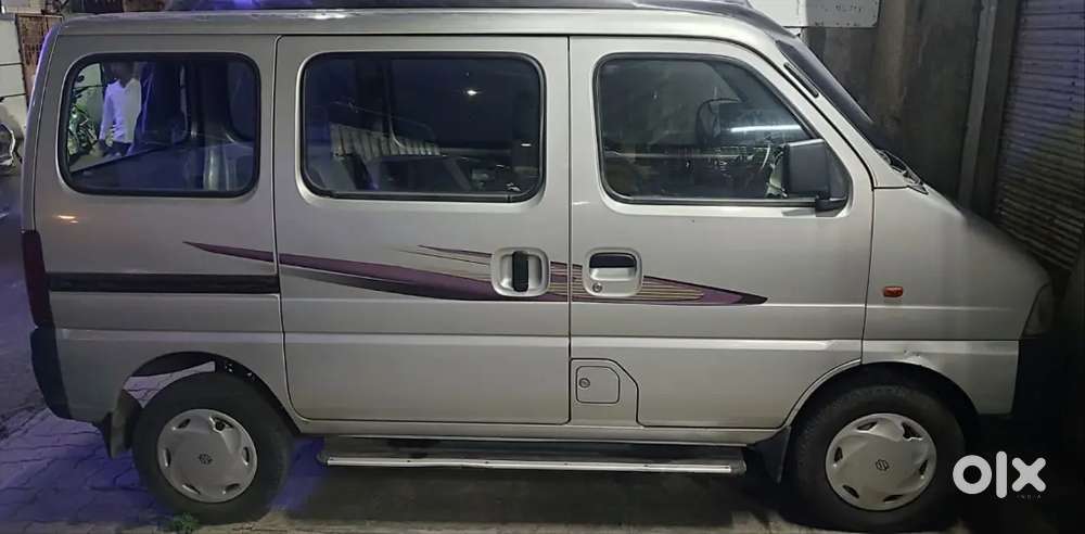 Maruti Eeco,cng & पेट्रोल, Company Fitted Cng Kit, 40,000 Km Driven,
