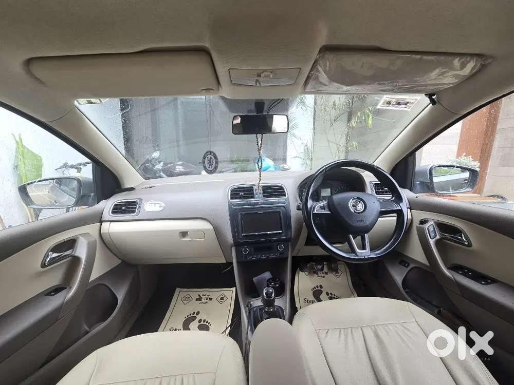 Skoda Rapid 1.6 Petrol Manua Ultima| 2nd Owner | 79k | ₹4.35l