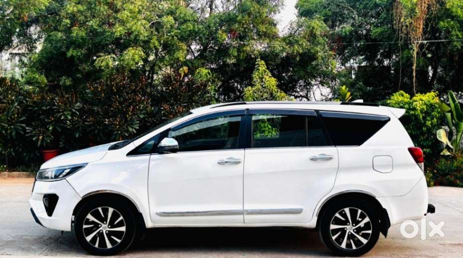 Toyota Innova Crysta [2020-ongoing] 2.4 Zx At 7 Str, 2021, Diesel