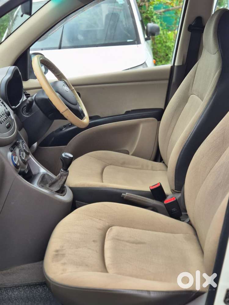 Hyundai I10 Sportz, 2012, Petrol