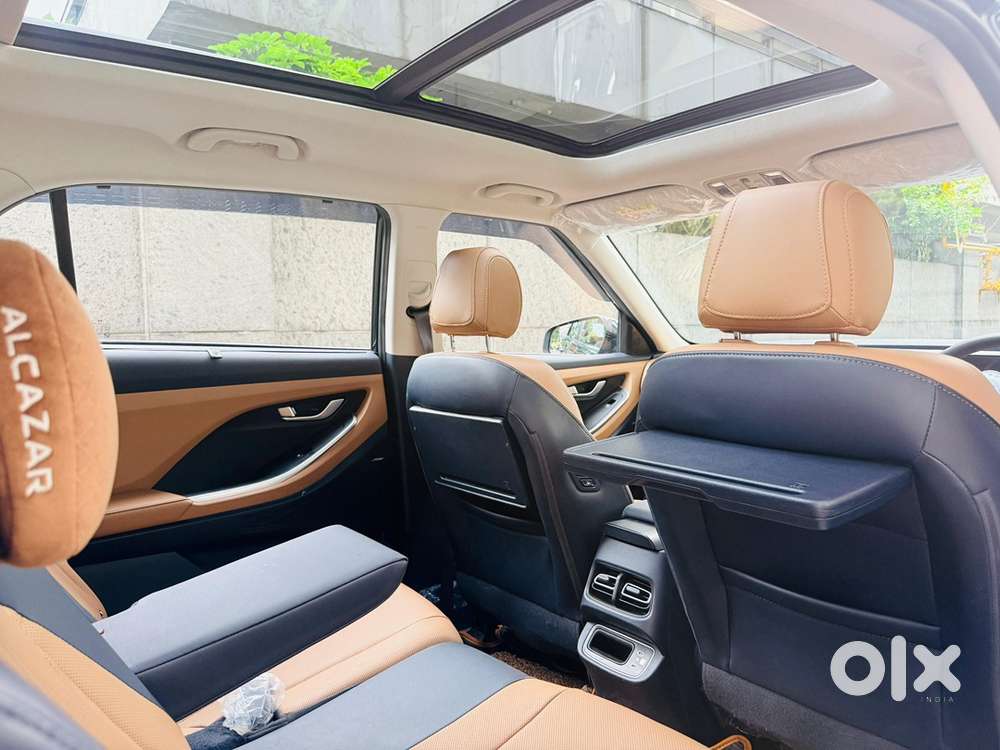 Hyundai Alcazar 2025 Petrol Signature