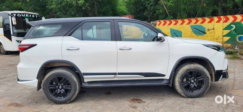 Toyota Fortuner Leader Edition (at), 2025, Diesel