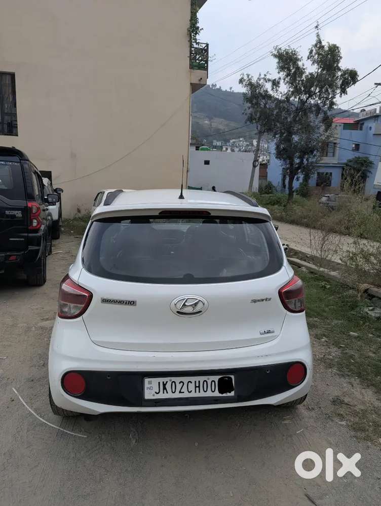 I10 Sportz 2019