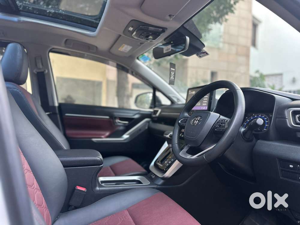 Toyota Innova Hycross Zx(o), 2026, Petrol