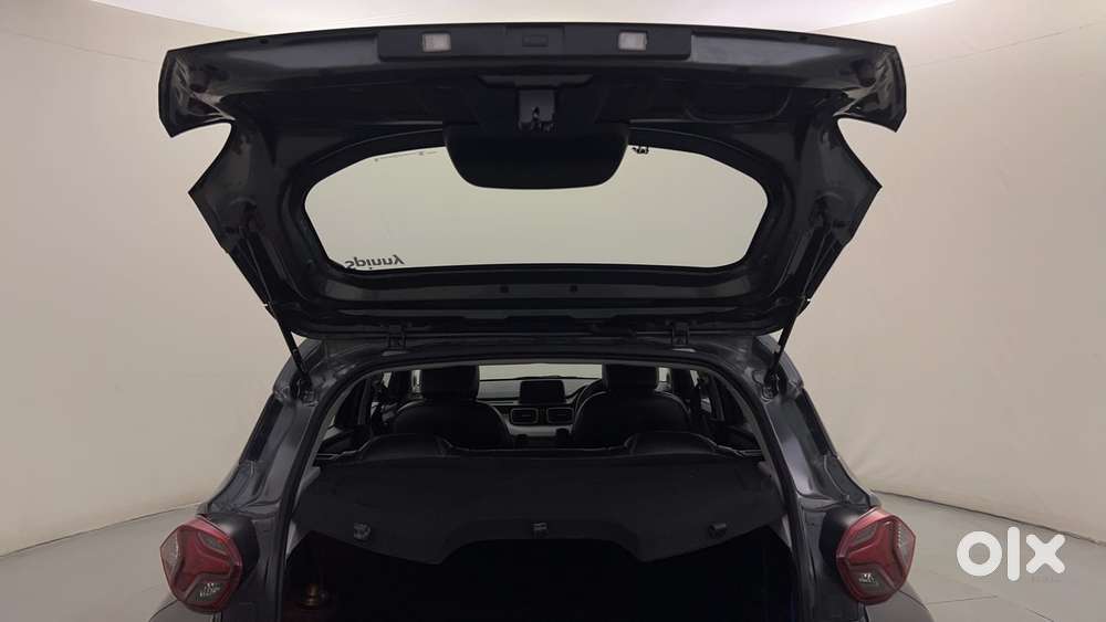 Tata Punch Accomplished Dazzle Mt Sunroof, 2024, Petrol