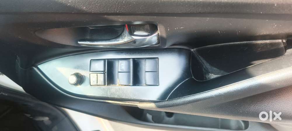 Toyota Innova Crysta 2.4 G Mt 7 Str, 2018, Diesel