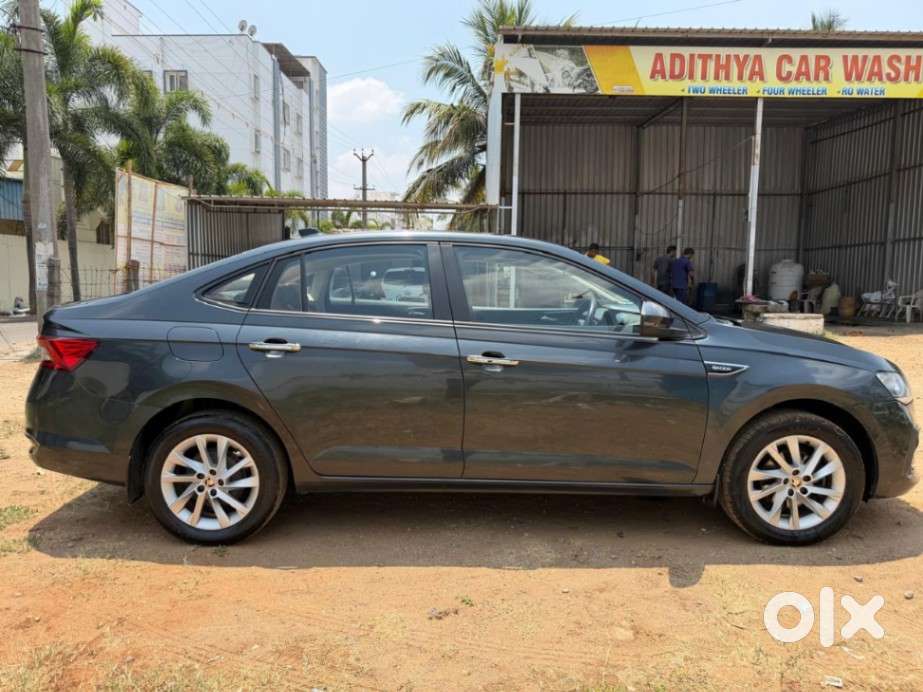 Skoda Rapid 1.0 Ambition Tsi, 2022, Petrol