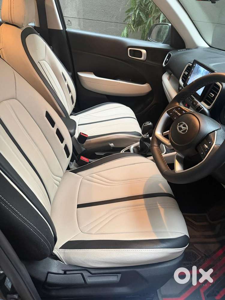 Hyundai Venue 2024 Manual