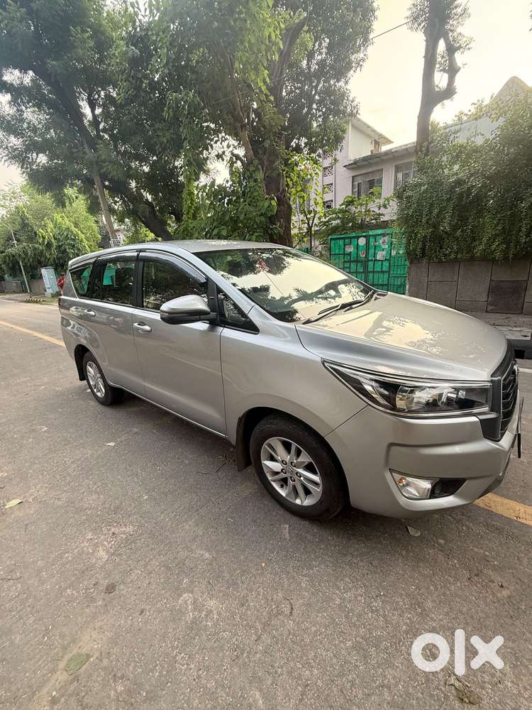 Toyota Innova Crysta 2.4 G Mt 7 Str, 2023, Diesel