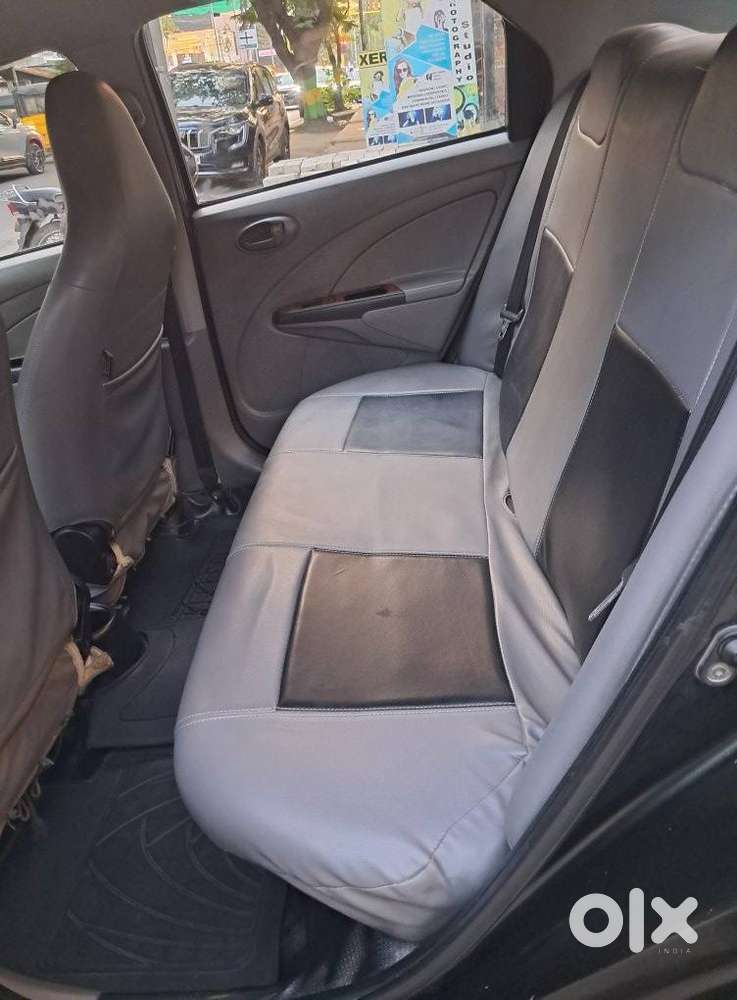 Toyota Etios 2010-2012 G Safety, 2011, Petrol