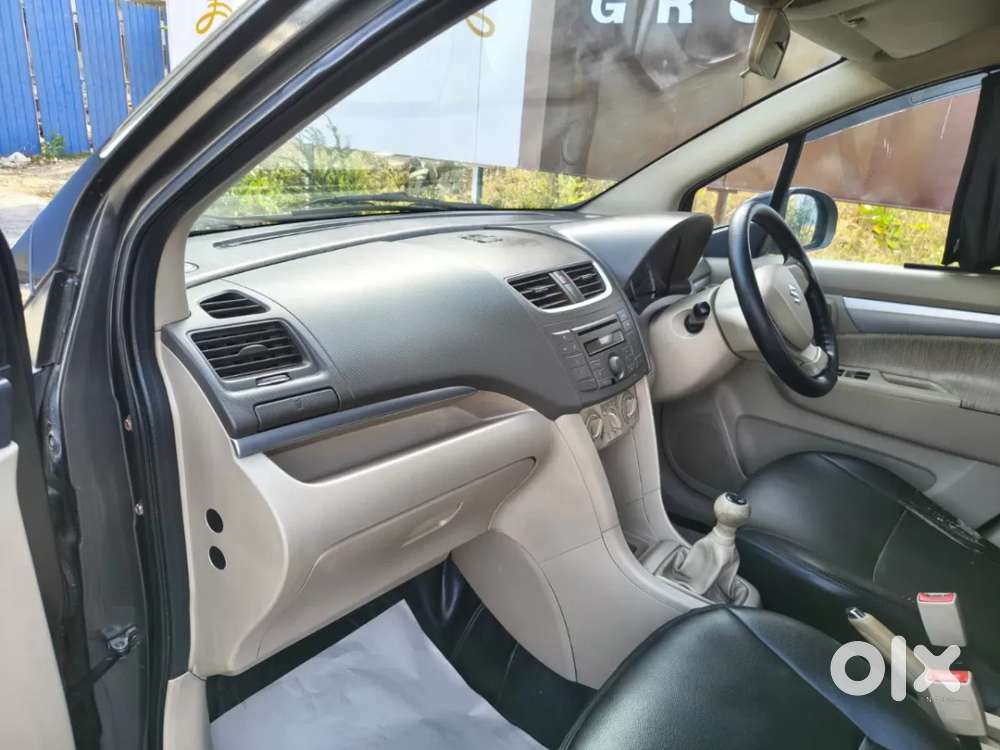 Maruti Suzuki Ertiga 1.4 Vxi Abs, 2014, Petrol