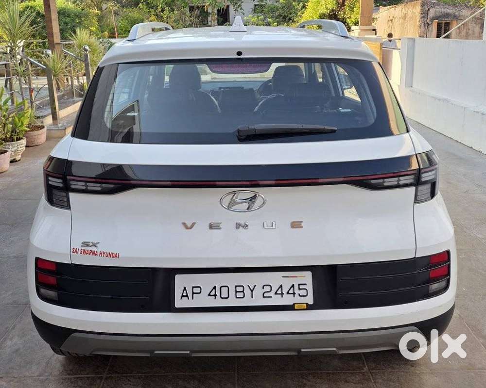 Hyundai Venue Sx Mt, 2024, Diesel