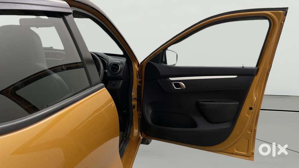 Renault Kwid 1.0 Climber (o) Dual Tone, 2023, Petrol