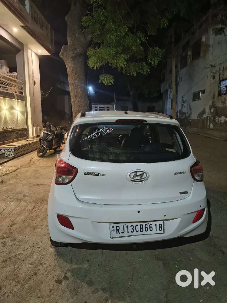 Grand I10 Sportz 2016